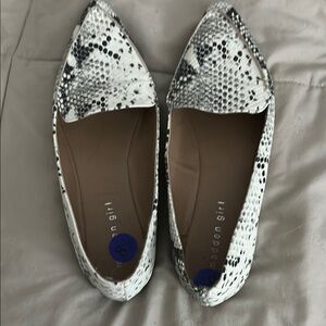 Madden Girl Black and White Flats with Snakeskin Pattern